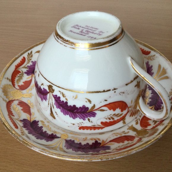 Old derby reproduced by Tate and Ogles by Hull saucer & cup set red gold purple - Picture 3 of 5